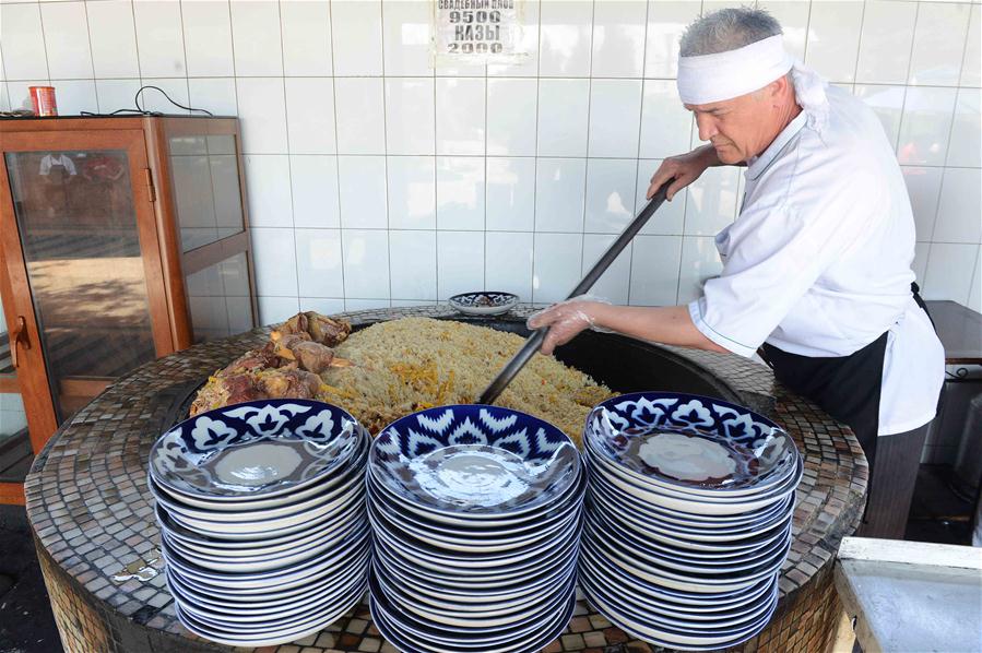 （一带一路·好味道）（3）乌兹别克斯坦传统美食——抓饭