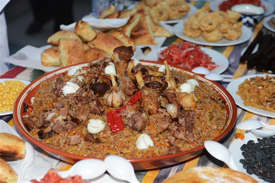 （一带一路·好味道）（5）乌兹别克斯坦传统美食——抓饭