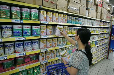 中国婴幼儿奶粉迎“大吃小、强吃弱”市场竞争